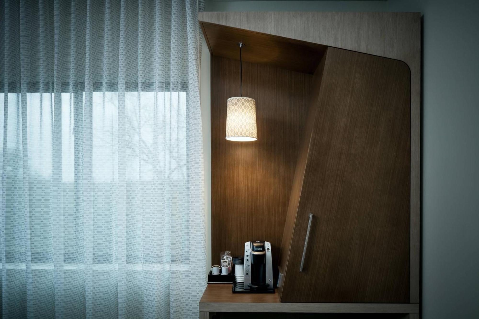 Courtyard By Marriott קורבליס מראה חיצוני תמונה