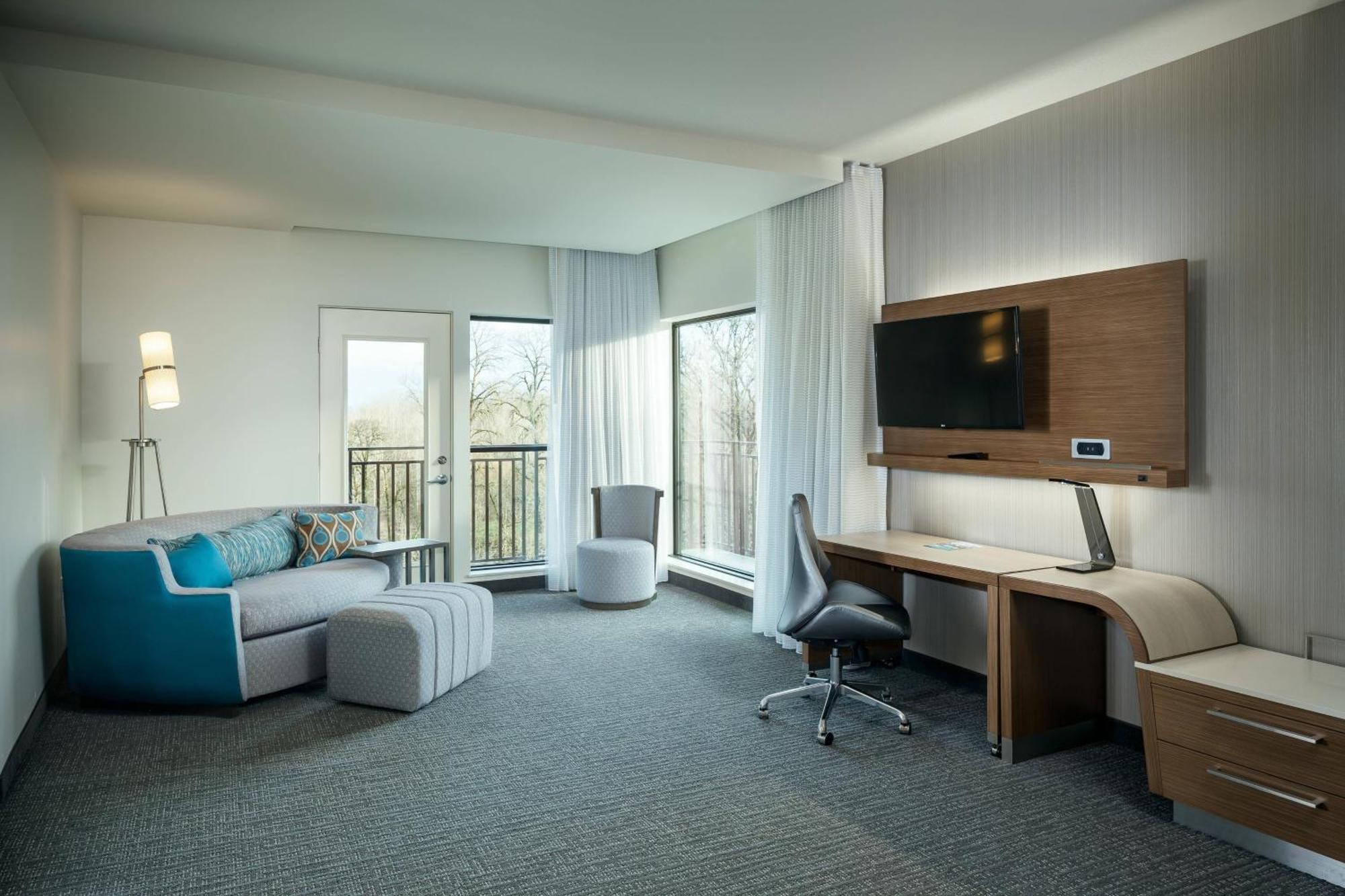 Courtyard By Marriott קורבליס מראה חיצוני תמונה
