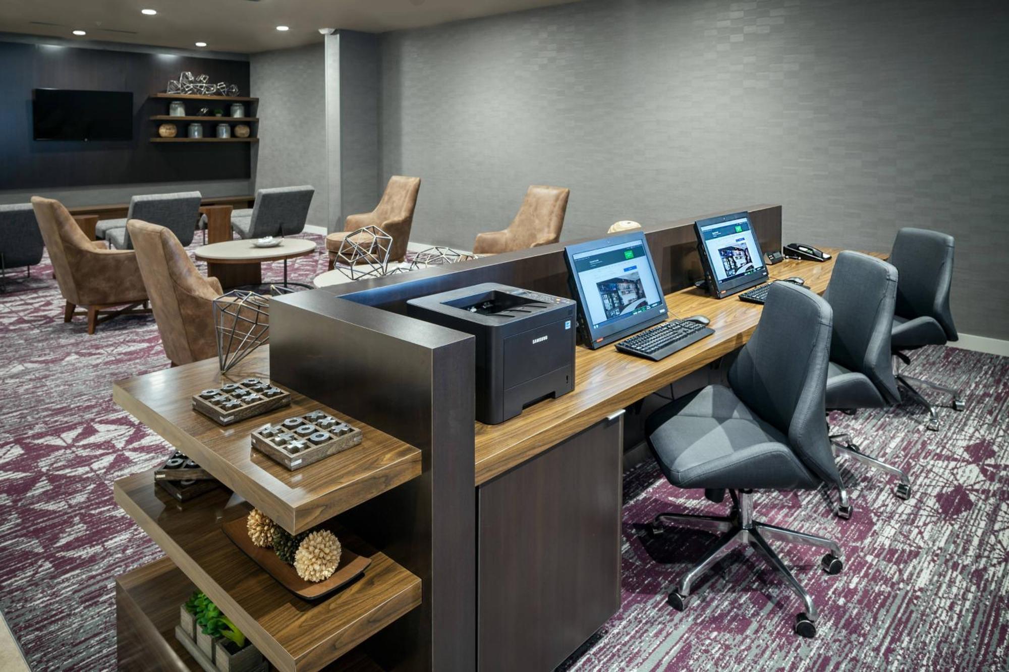 Courtyard By Marriott קורבליס מראה חיצוני תמונה