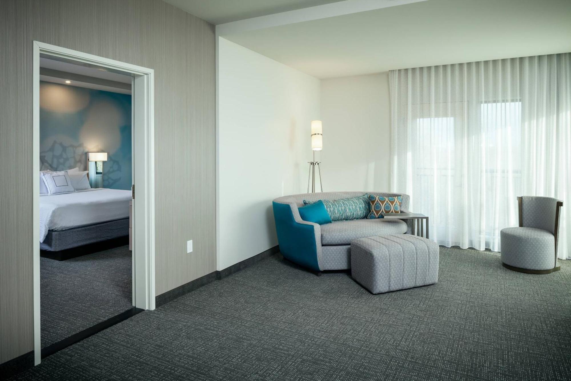 Courtyard By Marriott קורבליס מראה חיצוני תמונה