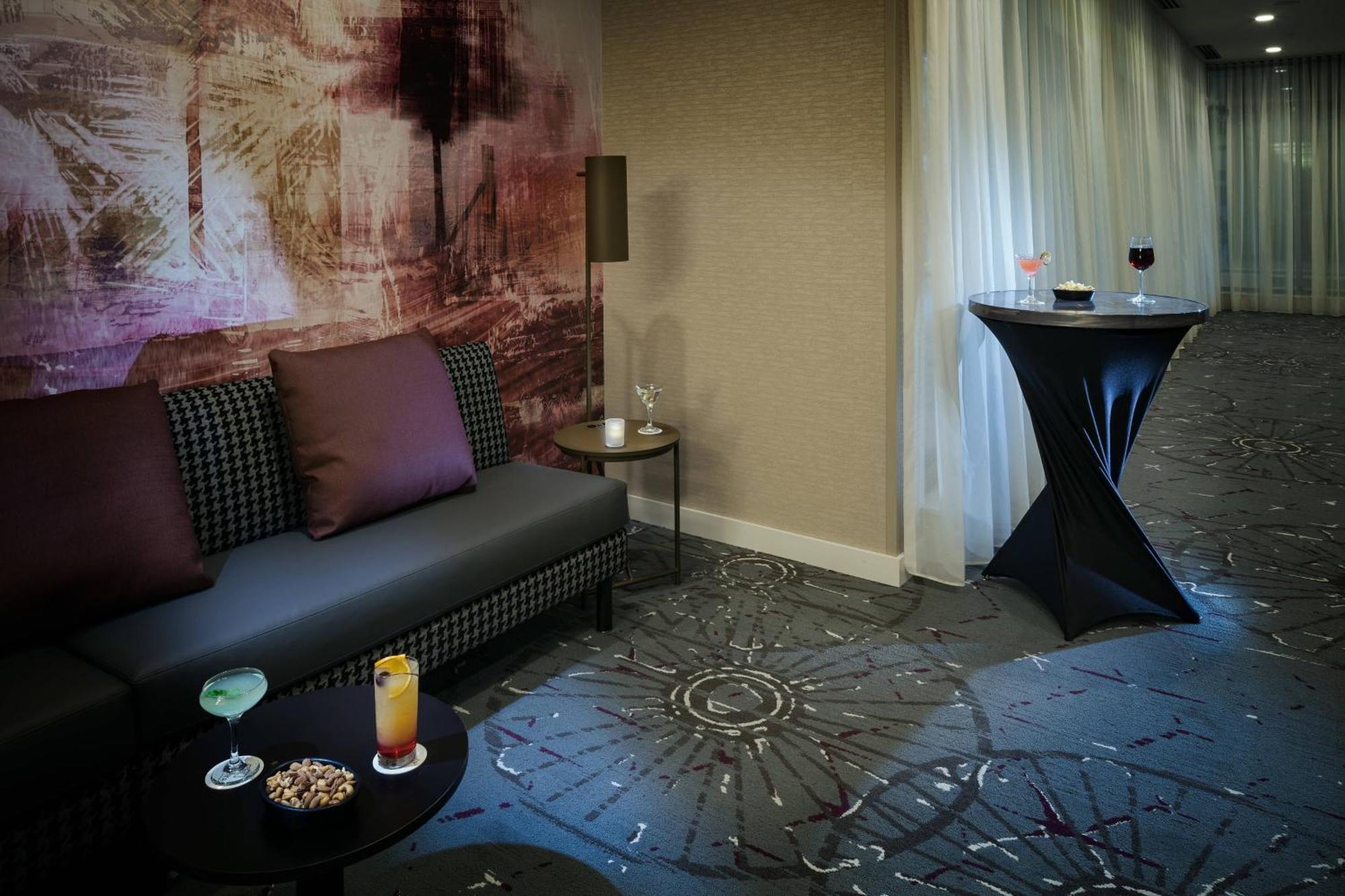 Courtyard By Marriott קורבליס מראה חיצוני תמונה