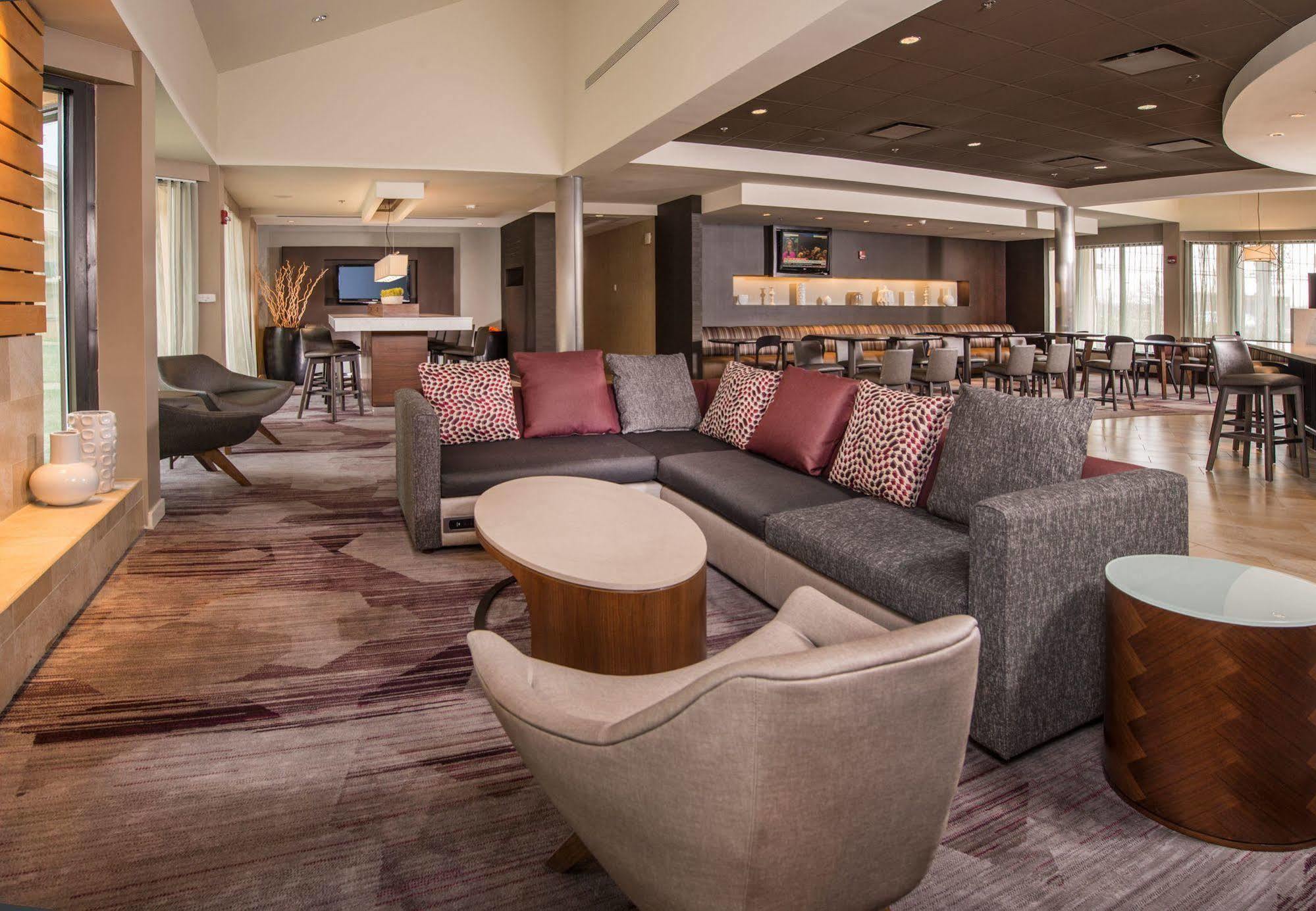 Courtyard By Marriott קורבליס מראה חיצוני תמונה